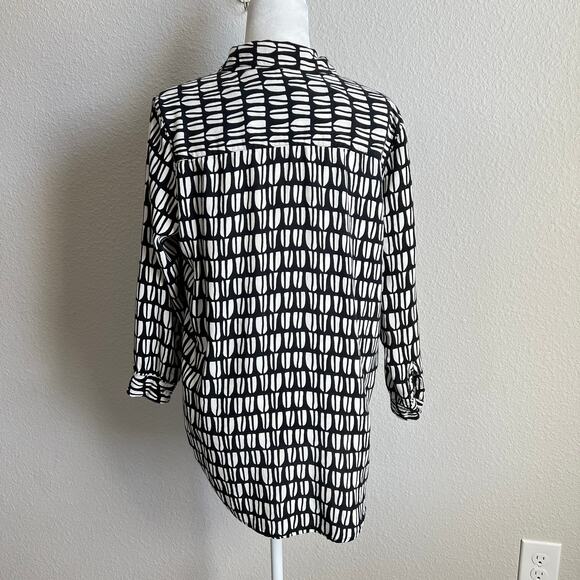 Rock Flower Paper 3/4 Sleeve V-neck Tunic Top Women's S Relaxed All Over Print - Picture 4 of 7